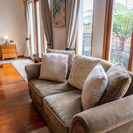 Pasteur Beautiful Luxury Home バンドゥン エクステリア 写真