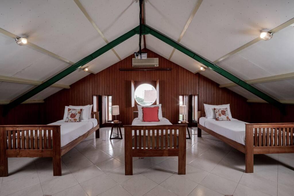 Pasteur Beautiful Luxury Home バンドゥン エクステリア 写真