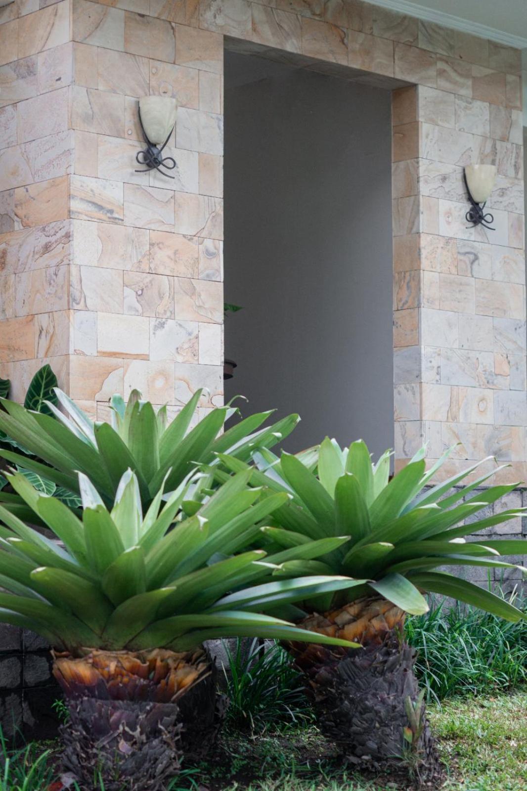 Pasteur Beautiful Luxury Home バンドゥン エクステリア 写真