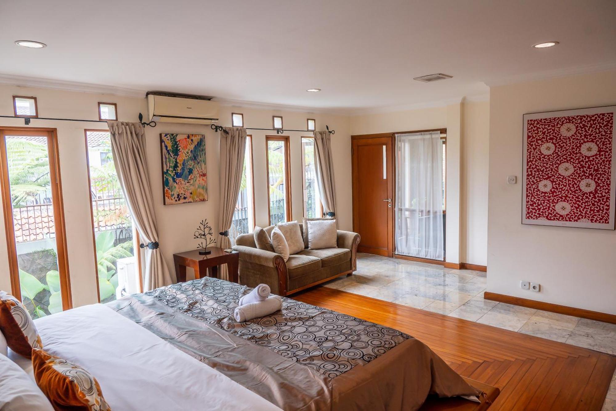 Pasteur Beautiful Luxury Home バンドゥン エクステリア 写真
